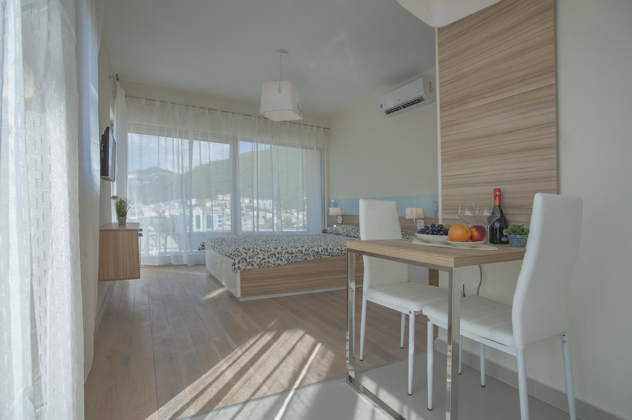 Jk Suites بودفا المظهر الخارجي الصورة